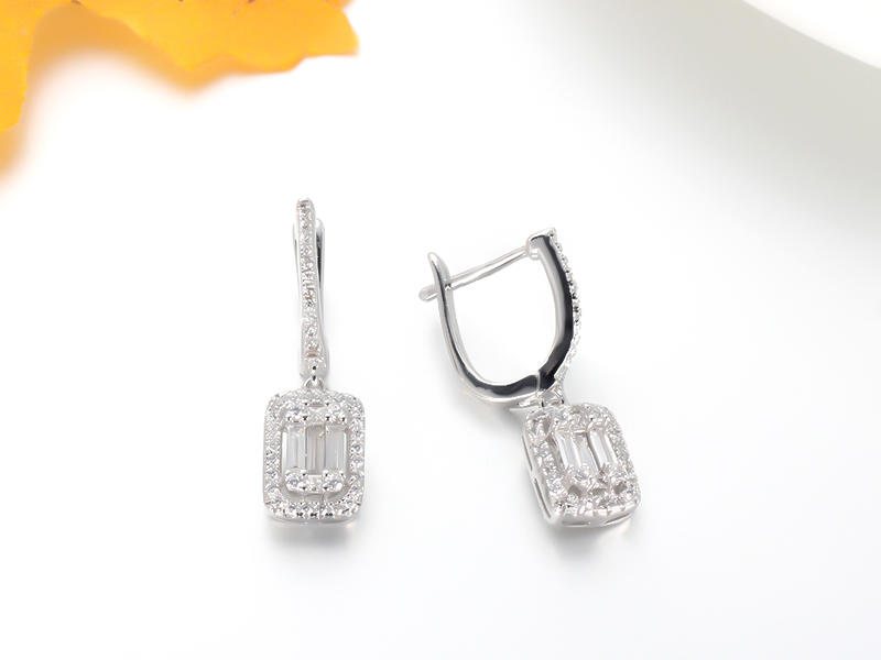 925 Sterling silver baguette earrings 85175