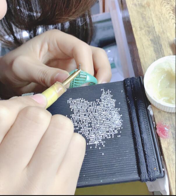 Wax Setting is often used in 925 sterling silver jewelry manufacturing---Kirin Jewelry